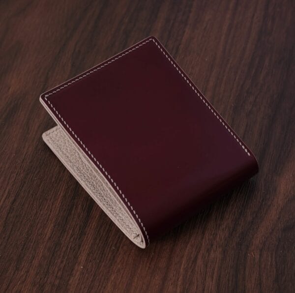 Classic Bifold - Image 4